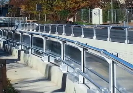 UFERERHÖHUNG AM MORITIZBACH IN ZWICKAU